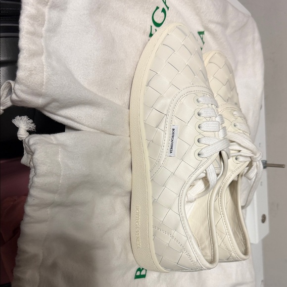 Bottega Veneta White Woven Sneakers - Picture 2 of 10